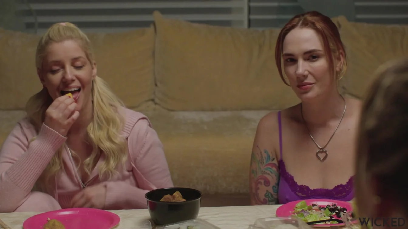 Siri Dahl And Lexi Luna Breadcrumbs XXX